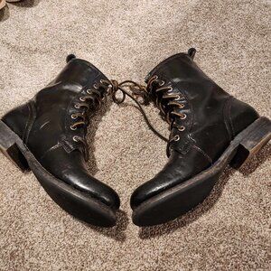 Frye Combat Boots Size 7 Like New